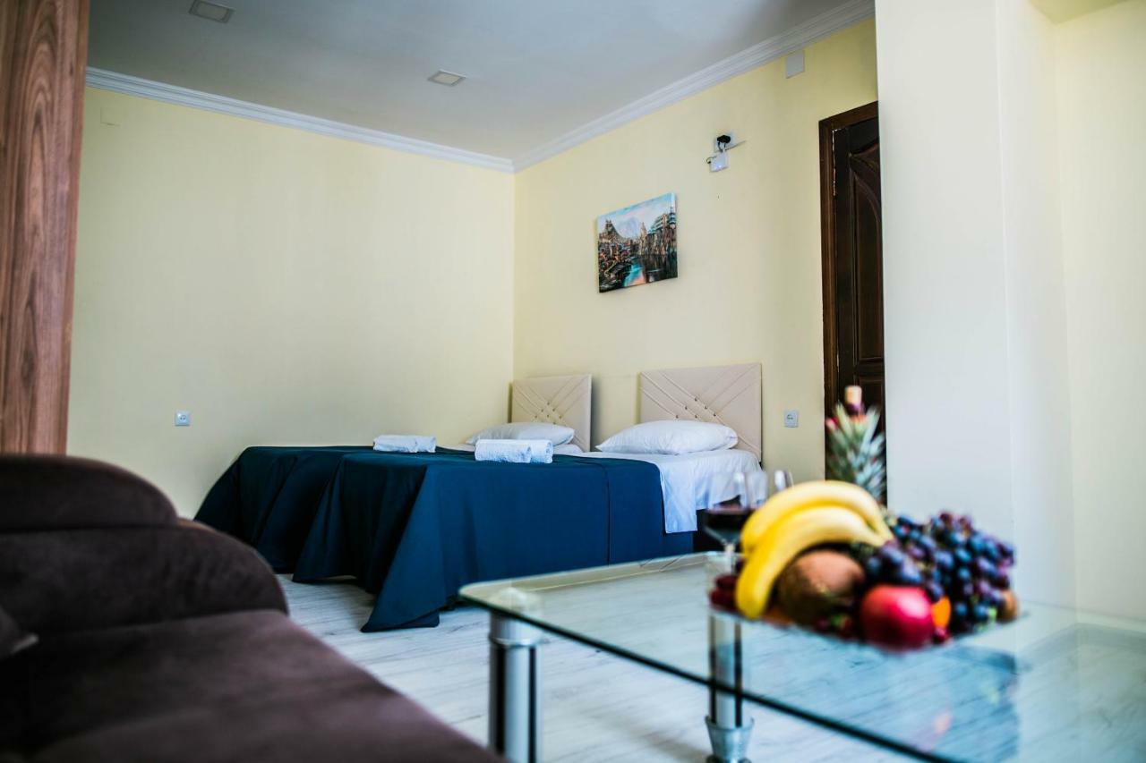 Central Apart-Hotel Batumi Eksteriør billede