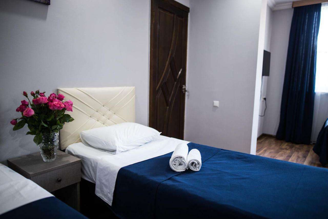 Central Apart-Hotel Batumi Eksteriør billede